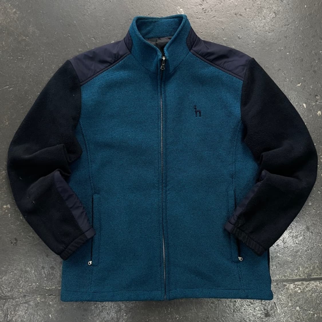 100 헤지스 방풍 집업 상품이미지1