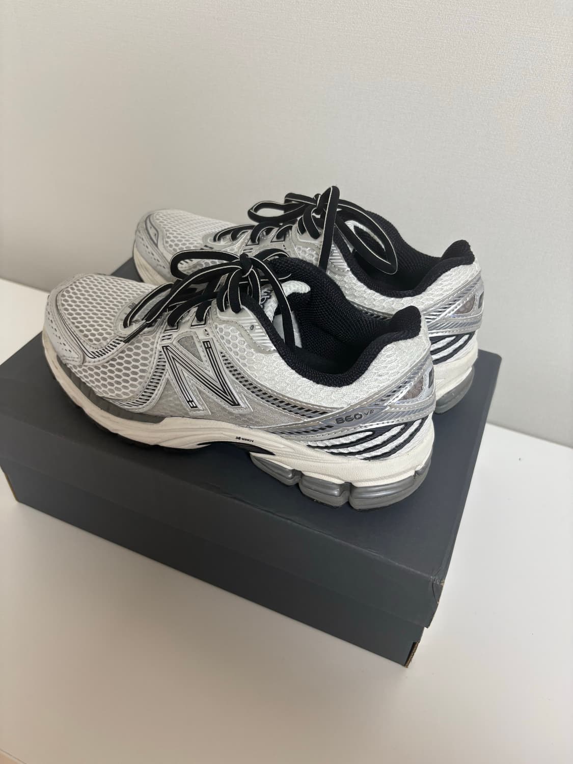 뉴발란스 ML860 상품이미지1