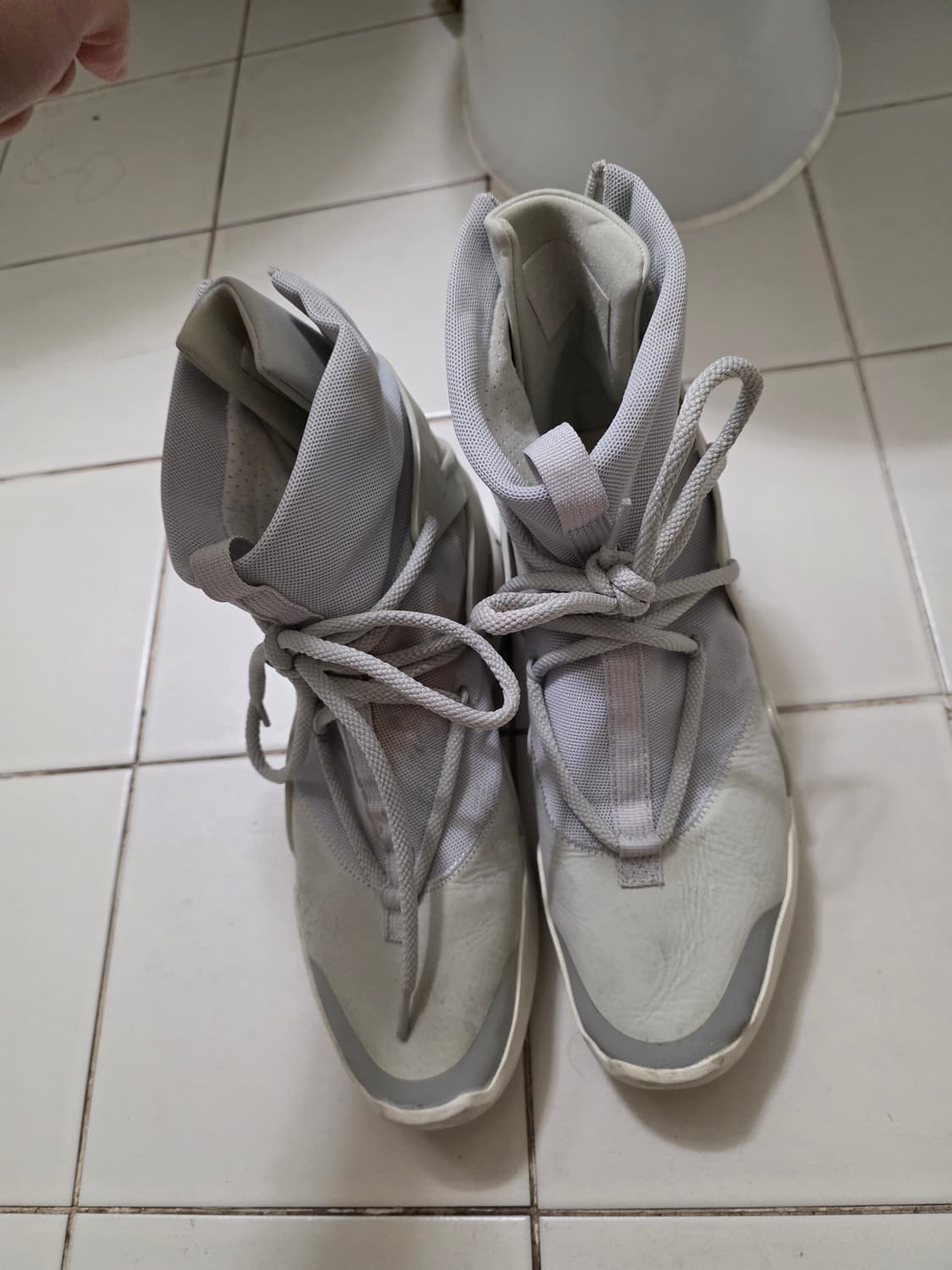 나이키 에어피어오브갓 라이트본 상품이미지2