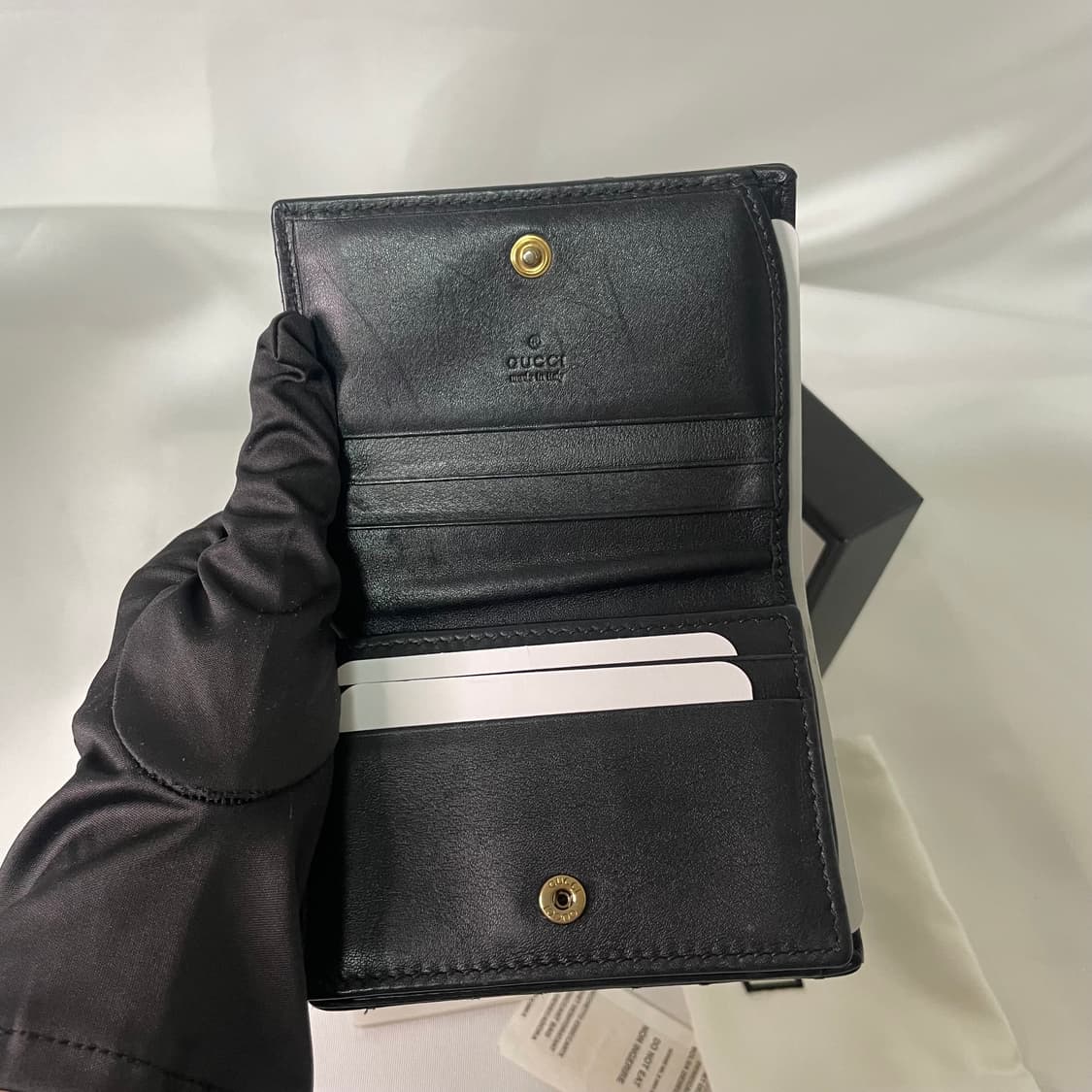 구찌 마몬트 마틀라쎄 반지갑 블랙 금장 로고 풀구성 A급 상품이미지8