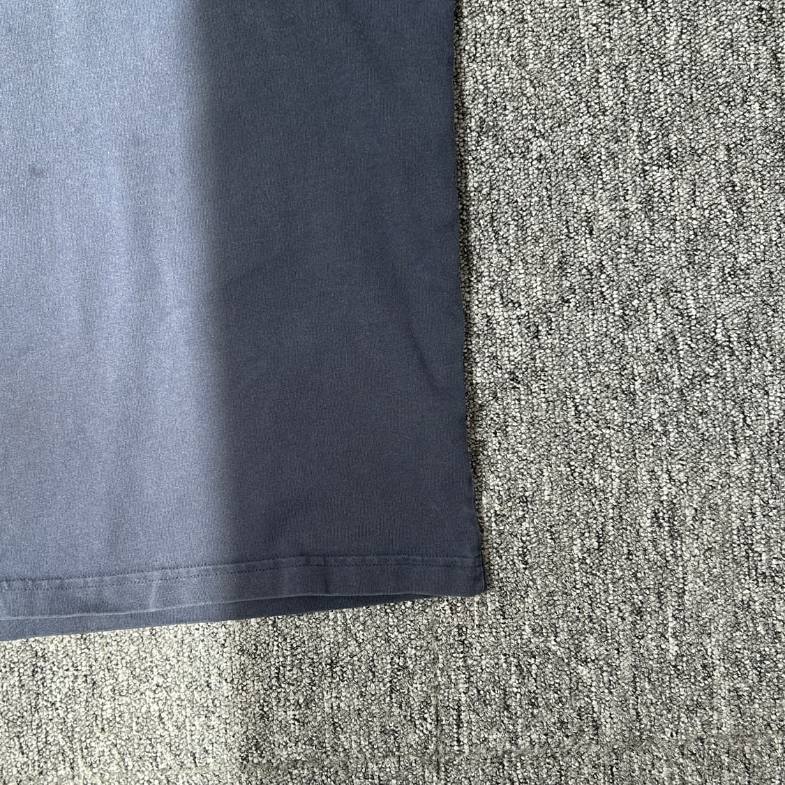 칼하트 오리지널핏 네이비 포켓 반팔티셔츠 상품이미지3