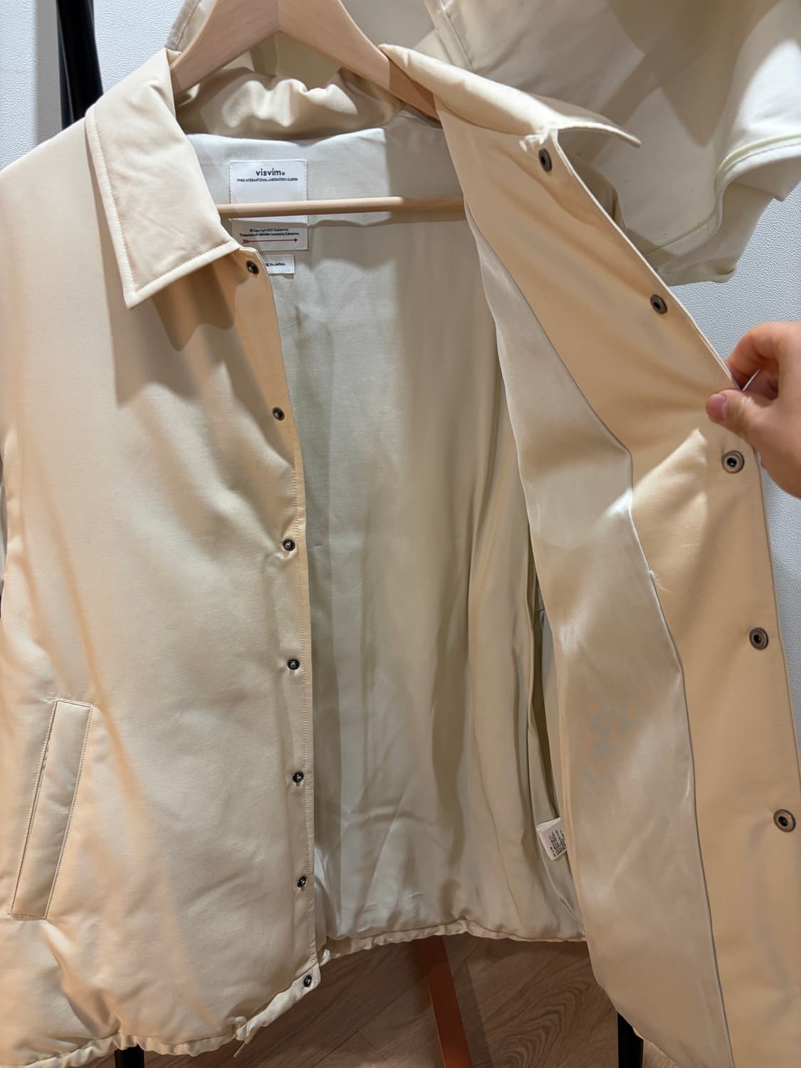 (미착용) 비즈빔 - 25FW 코치다운자켓 사이즈2 아이보리 상품이미지3
