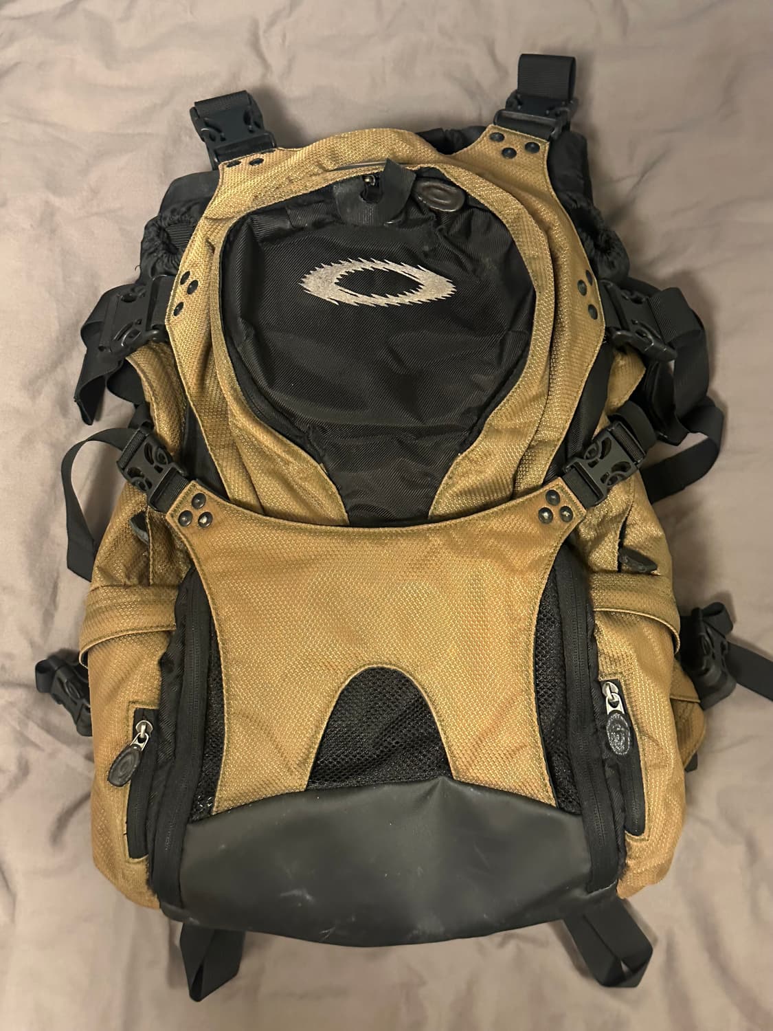 오클리 백팩 상품이미지1