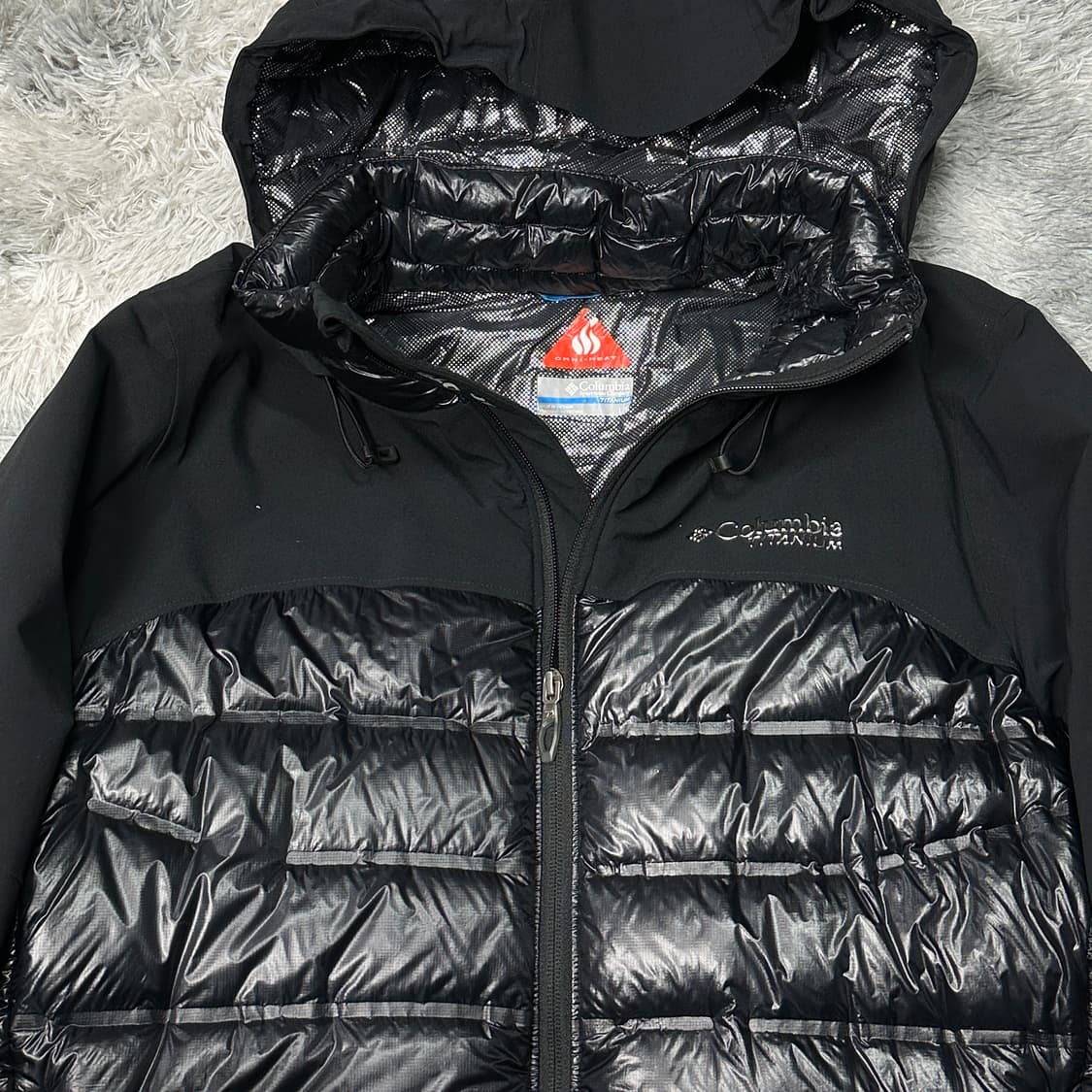 콜롬비아 티타늄 터보다운 경량패딩 L 상품이미지3