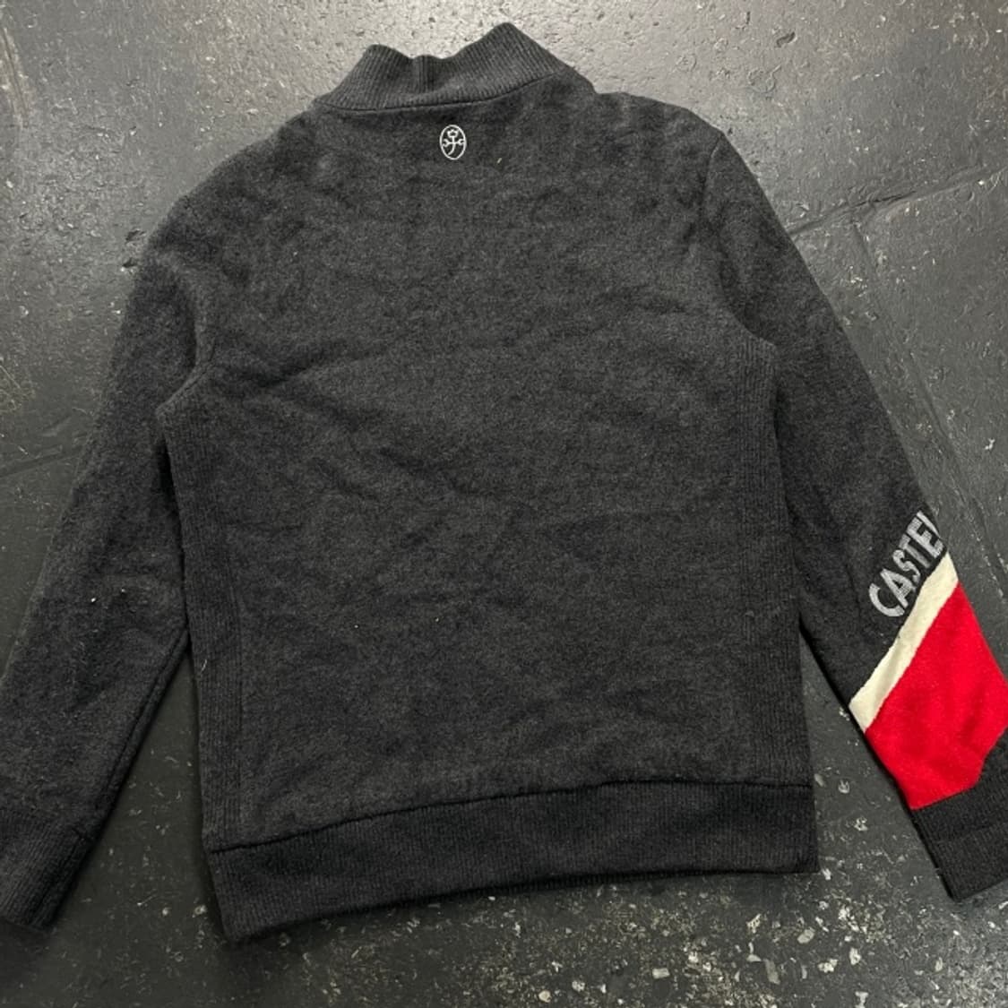 100 까스텔바작 방풍 반집업 니트  상품이미지5