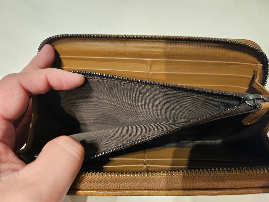 보테가 베네타 브라운 장지갑 상품이미지8