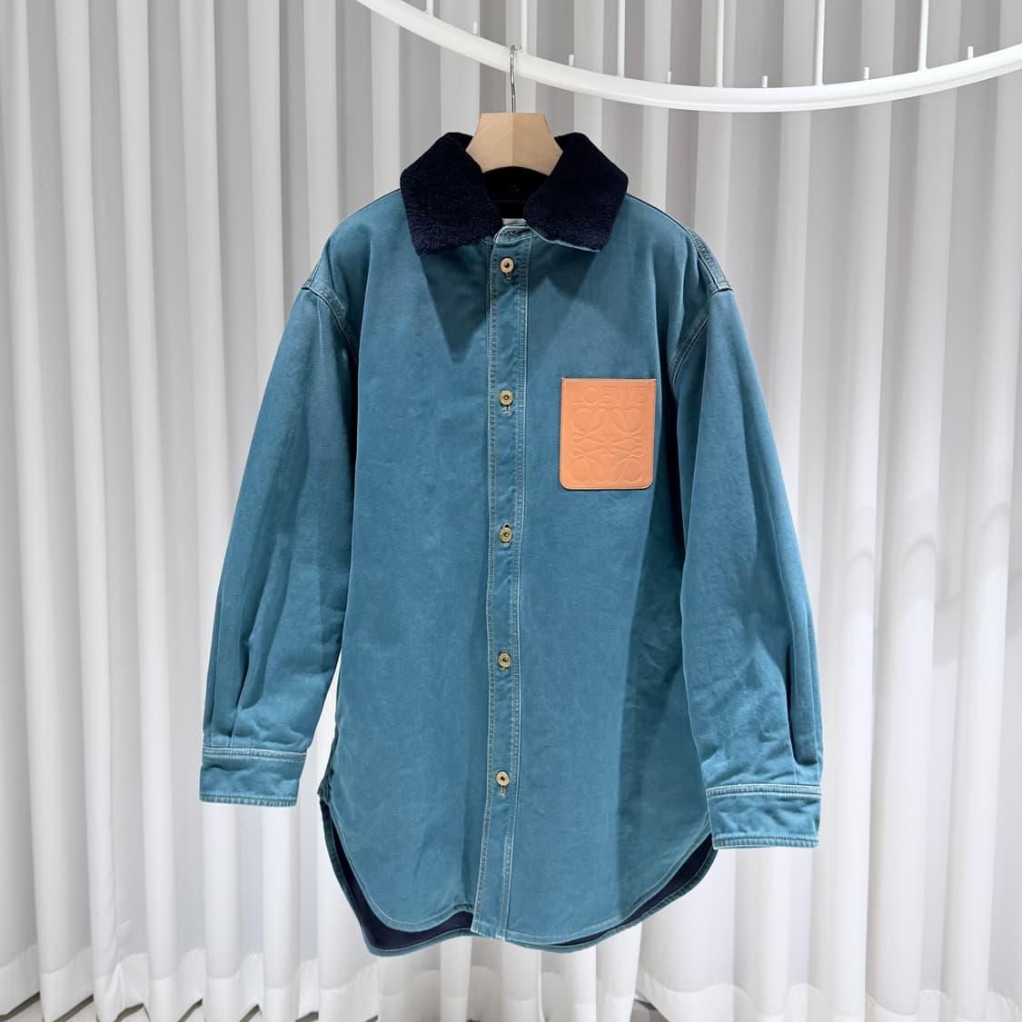 (S+/48) / 로에베 아나그램 레더패치 시어링 오버셔츠 자켓 상품이미지2