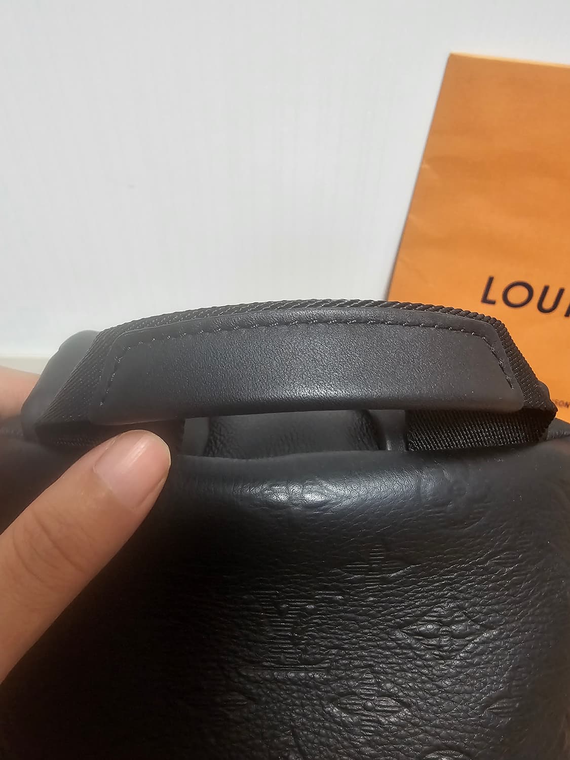 루이비통 올레더 모노그램 디스커버리 쉐도우 백팩 24년11월 상품이미지9