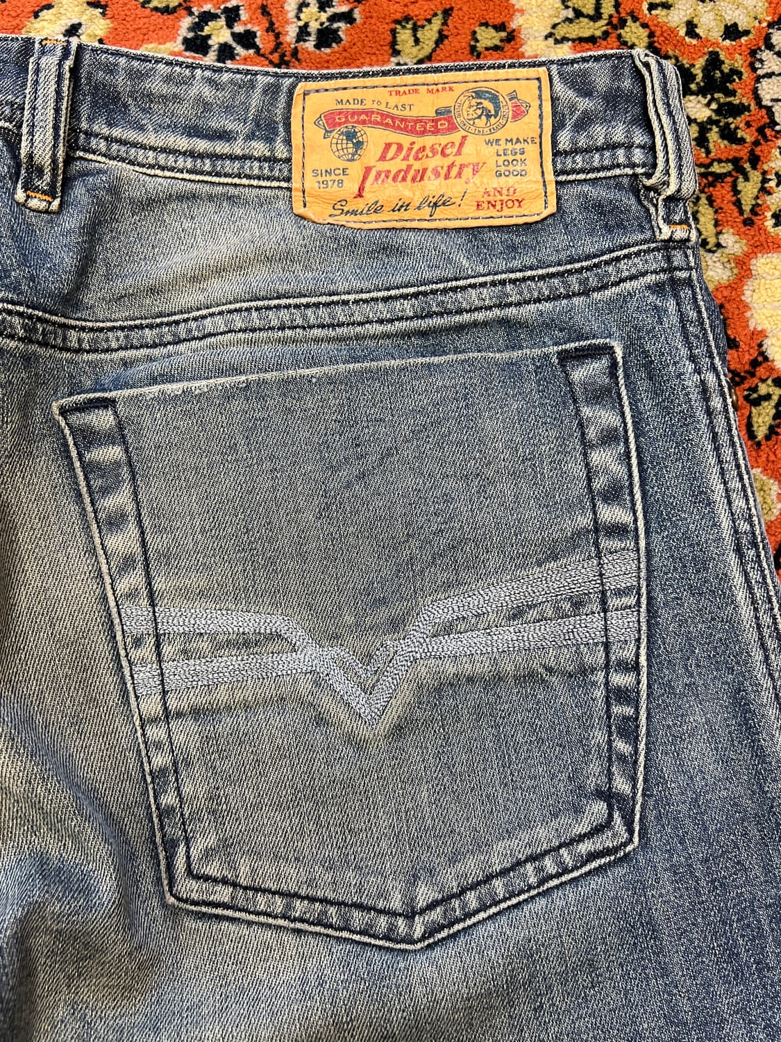 [32] 디젤 자티니 부츠컷 플레어진 데님 팬츠 상품이미지5