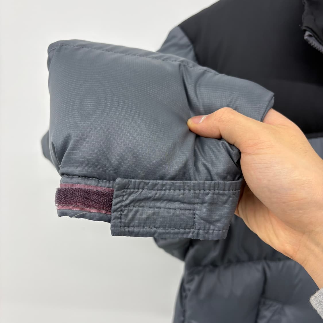 노스페이스 눕시 패딩 회색/블랙 남M 상품이미지3