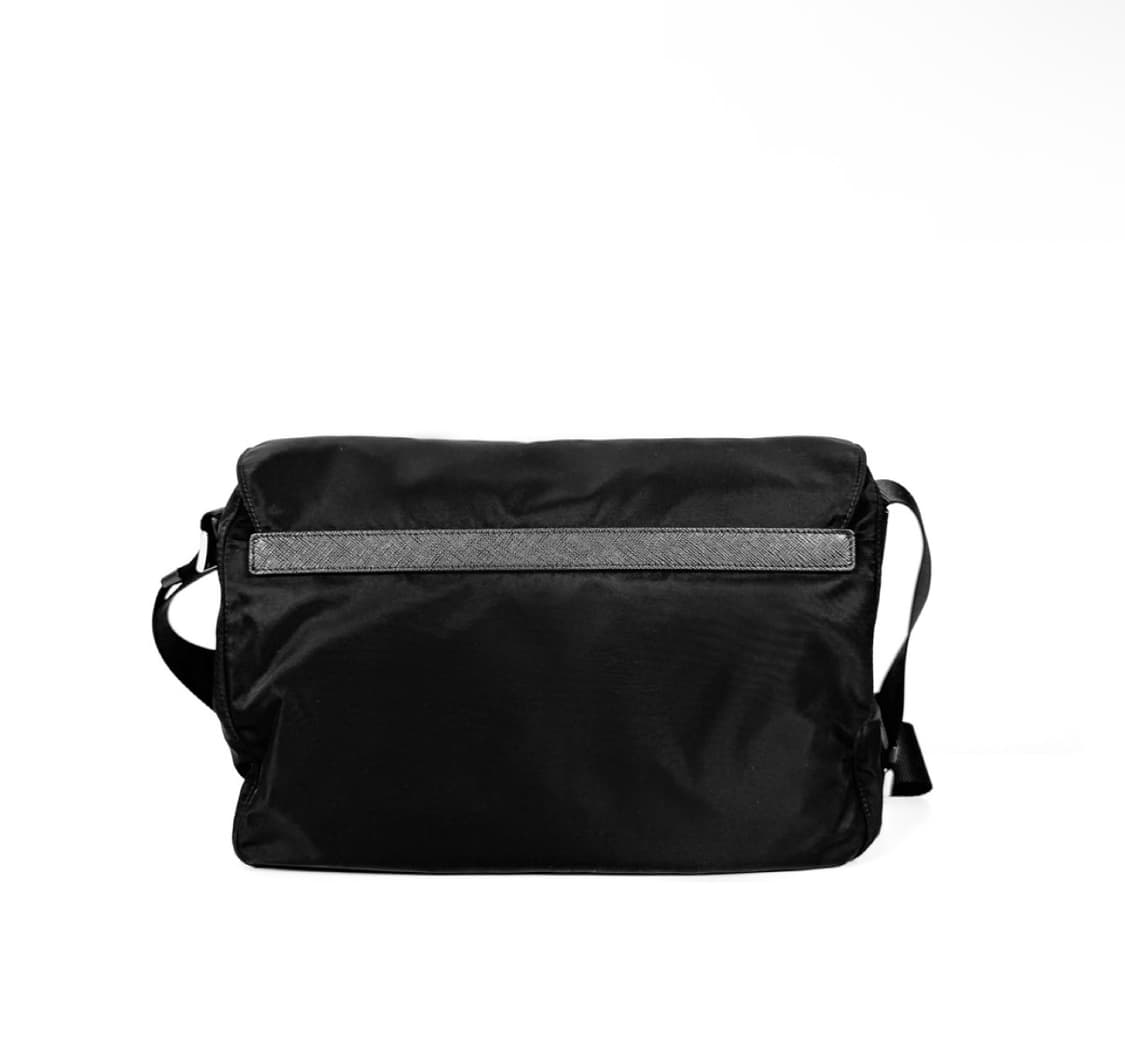 [M] 프라다 리나일론 삼각로고 투버클 메신저백 크로스백 블랙 미디움 상품이미지2