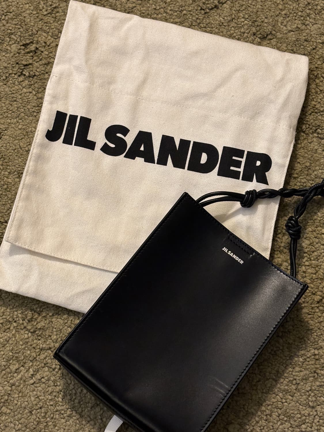 질샌더 JIL SANDER 탱글백 Small (실버 로고) 상품이미지1