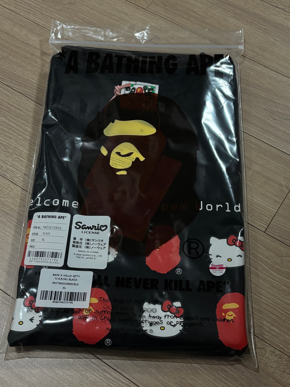 베이프 x 산리오 콜라보 헬로키티 티셔츠 반팔 XL 상품이미지3