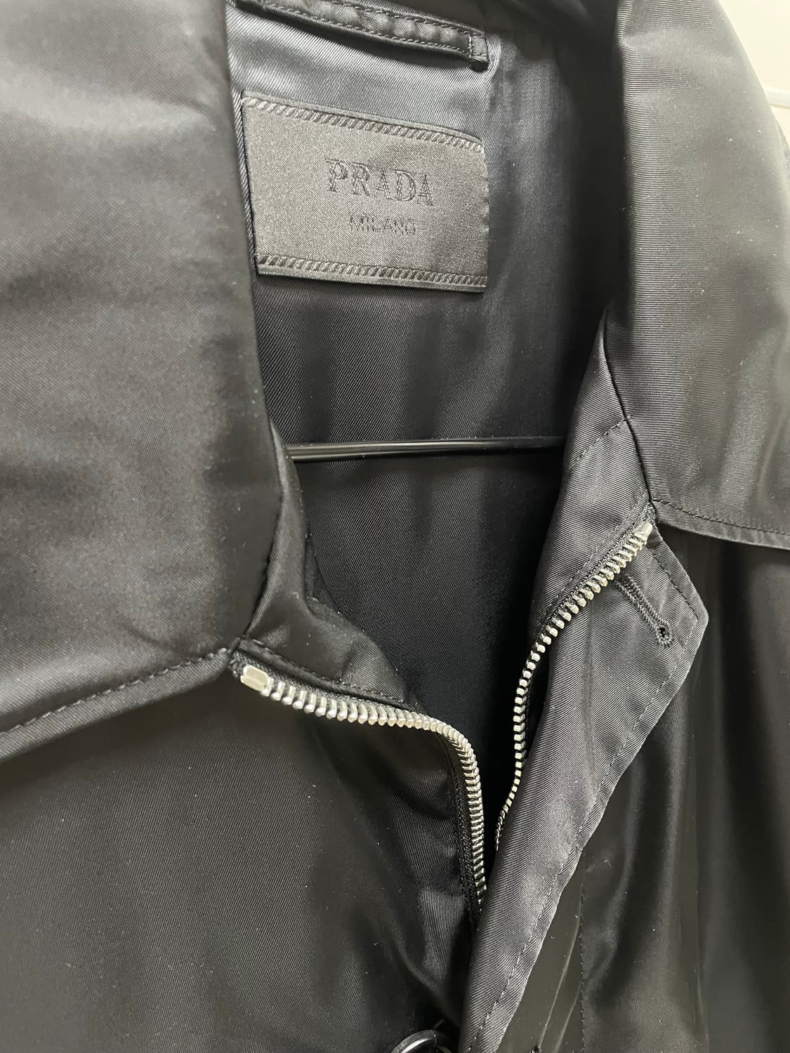프라다 리나일론 백로고 자켓 (라프시몬스 전개) 상품이미지6
