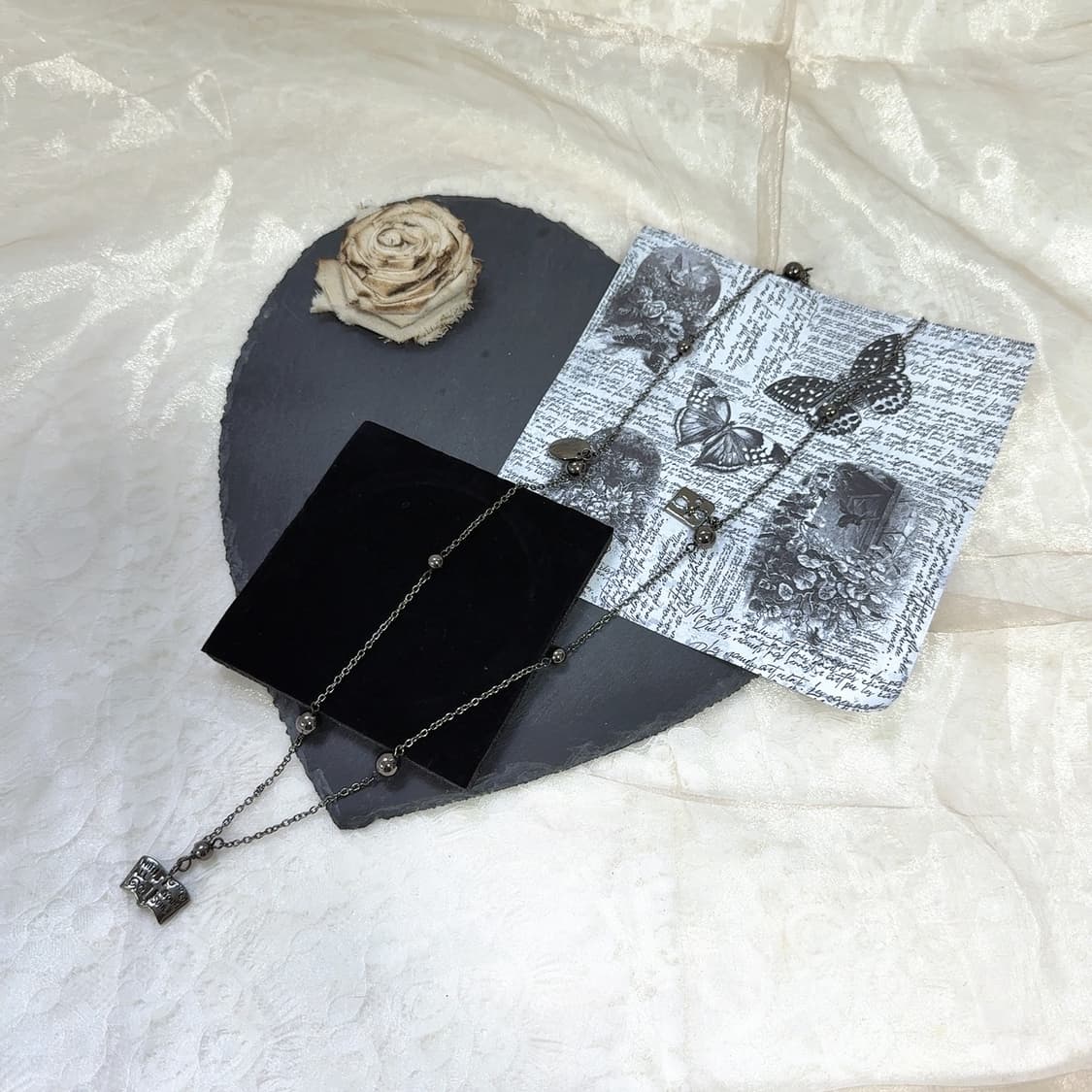 빈티지 고딕 십자가 책 목걸이 상품이미지2