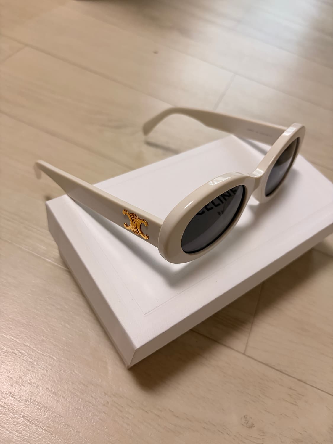 셀린느 아세테이트 트리옹프 01 선글라스 상품이미지1