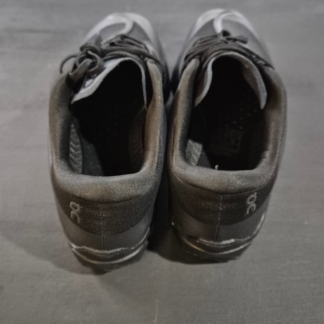 온러닝 X 포스트아카이브팩션 클라우드벤처 피크 225사이즈 상품이미지3