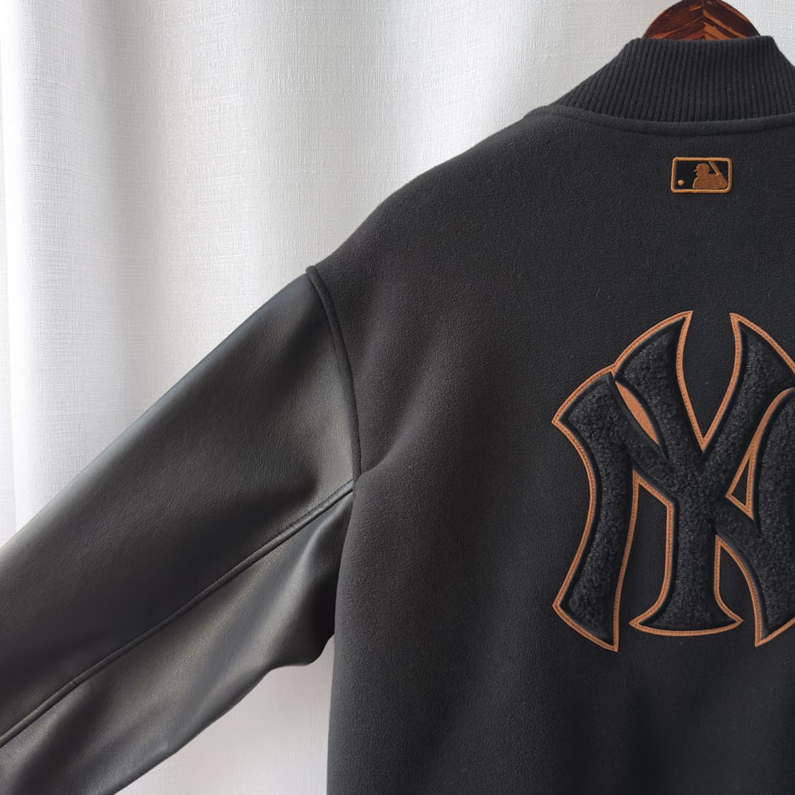 MLB 뉴욕 양키스 플리스 레더 야구 점퍼 블랙 95(M) 상품이미지7