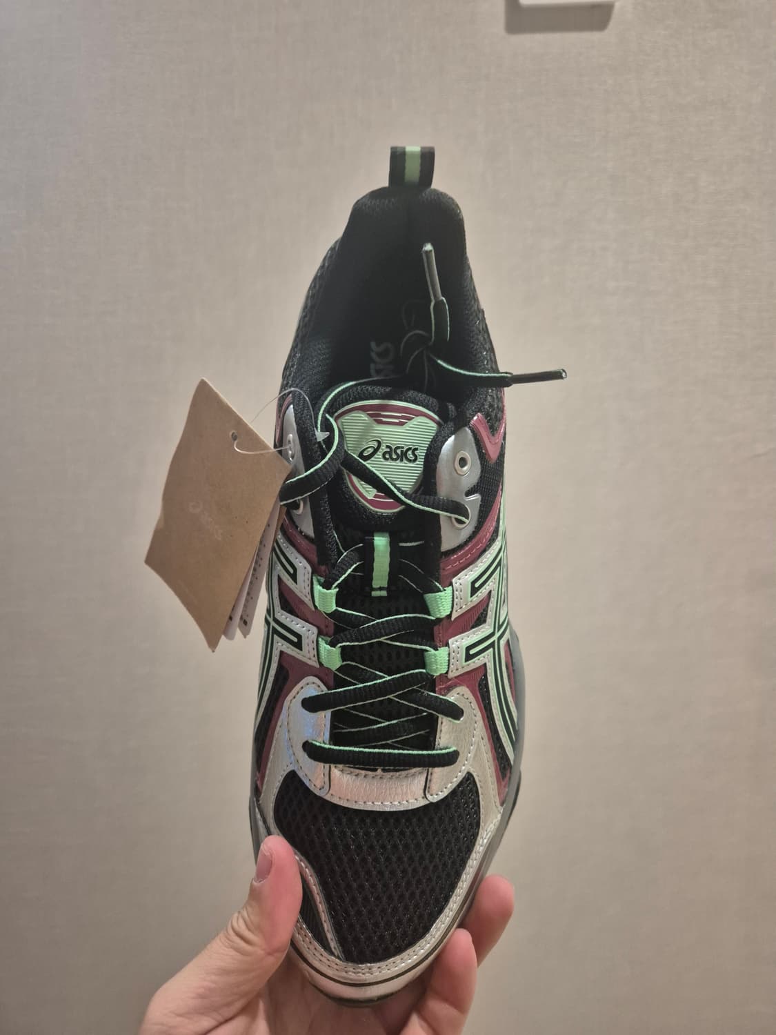 [새상품/265] 아식스 젤 퀀텀 키네틱 그래파이트 그레이/브리스킷 레드 상품이미지2