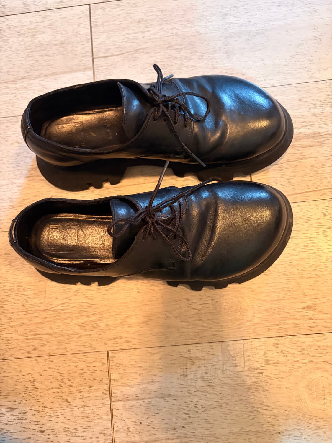 구이디 청키 솔 더비 슈드 41 상품이미지1