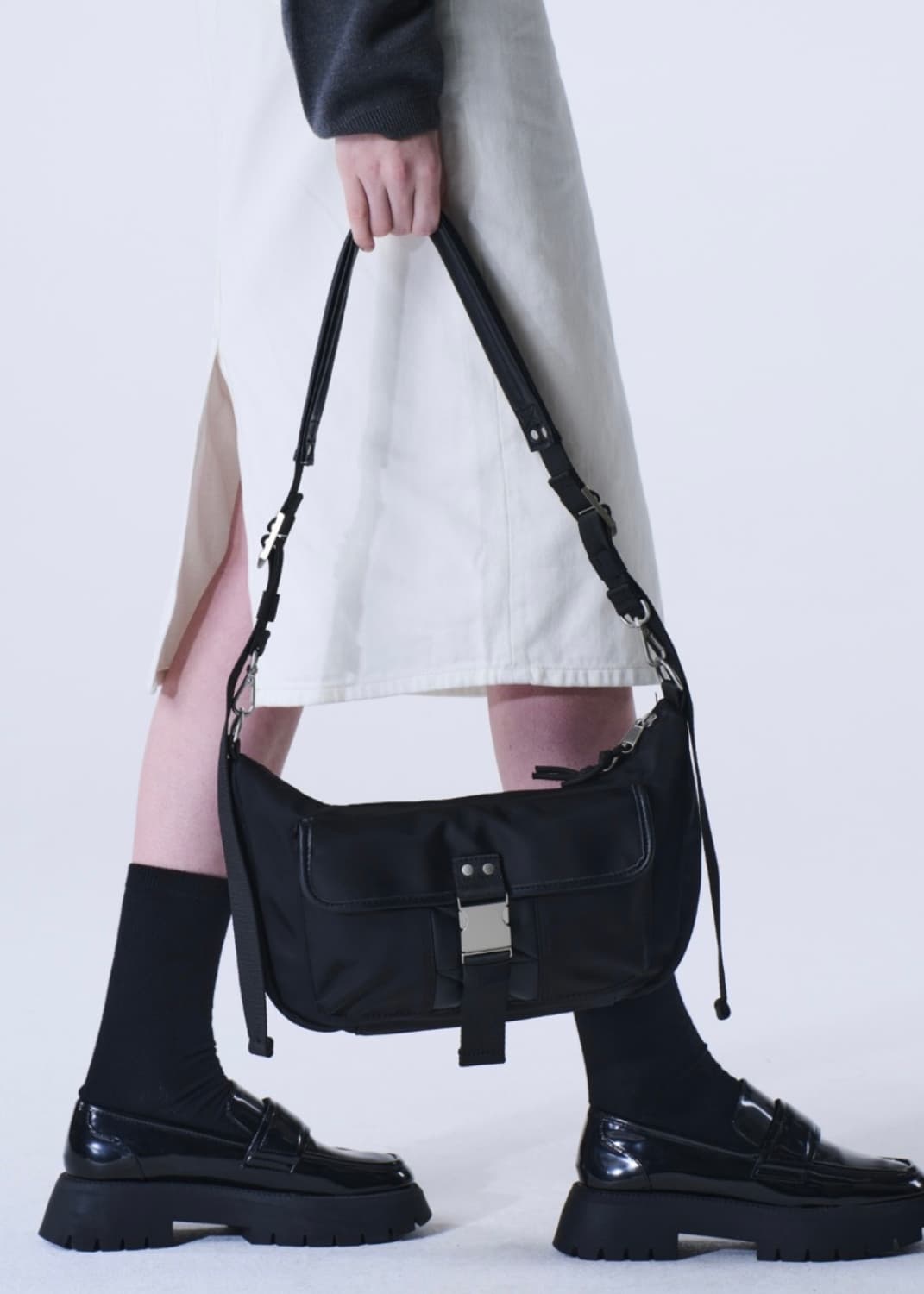 메종미네드 호보백 BUCLE STRAP HOBO BAG (S size) 상품이미지1