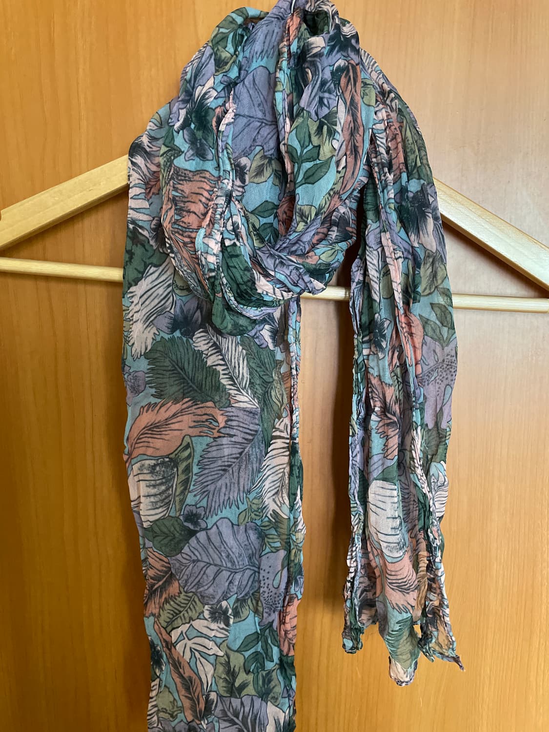 나뭇잎 스카프 상품이미지1