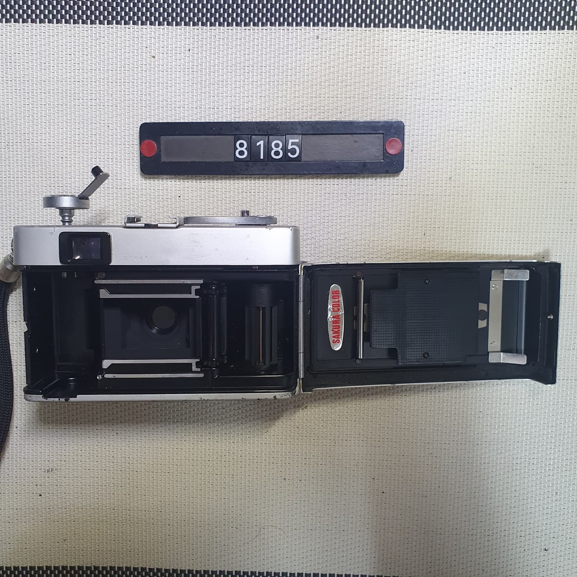 코니카 C 35 필름카메라 실버바디 상품이미지5