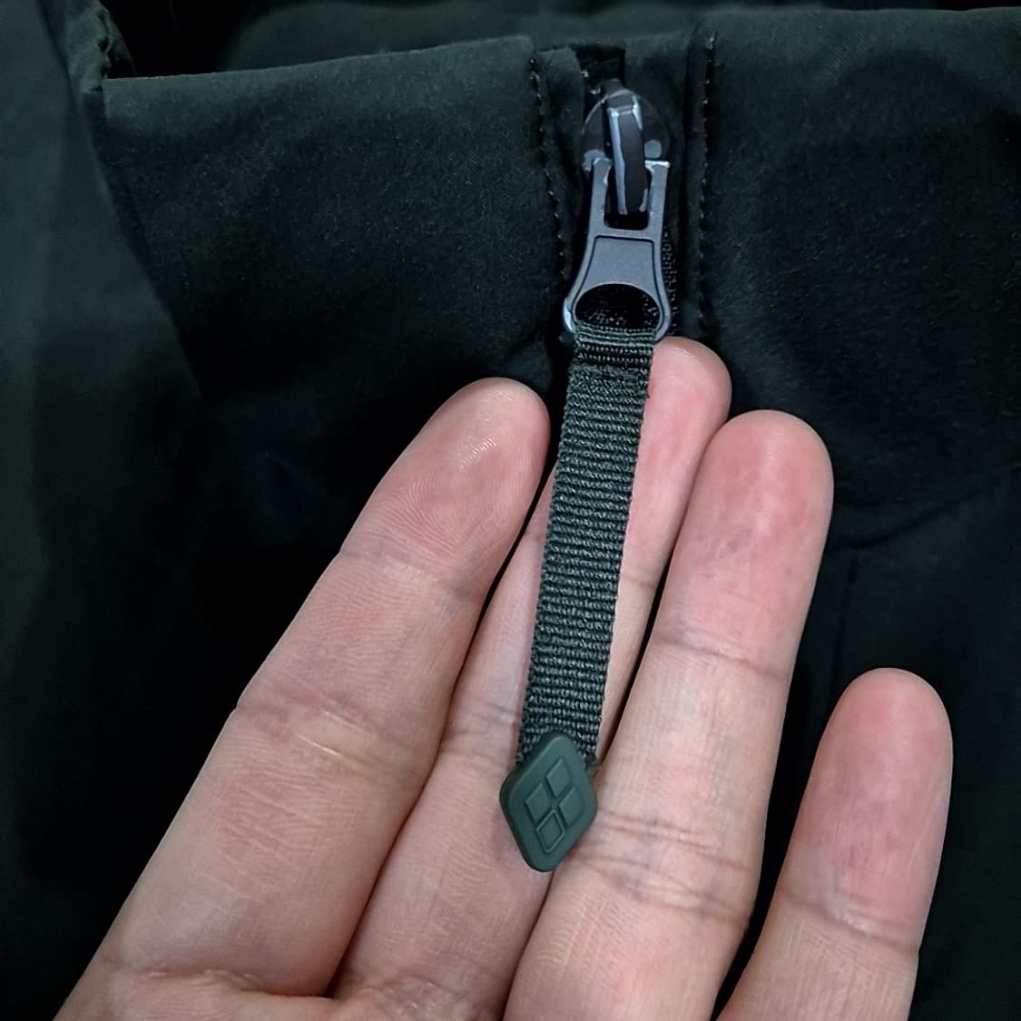 Mont Bell 몽벨 자수 로고 바람막이 상품이미지4