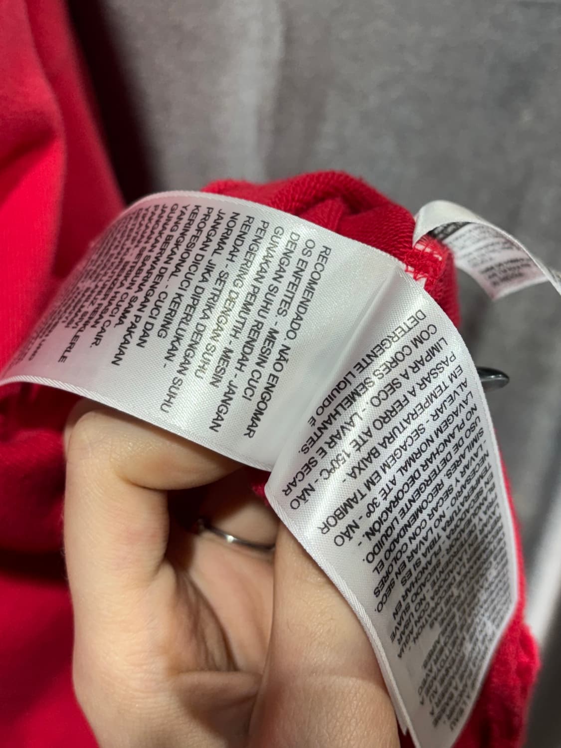 S 리바이스 스펠링 라인 레드 후드집업 상품이미지8