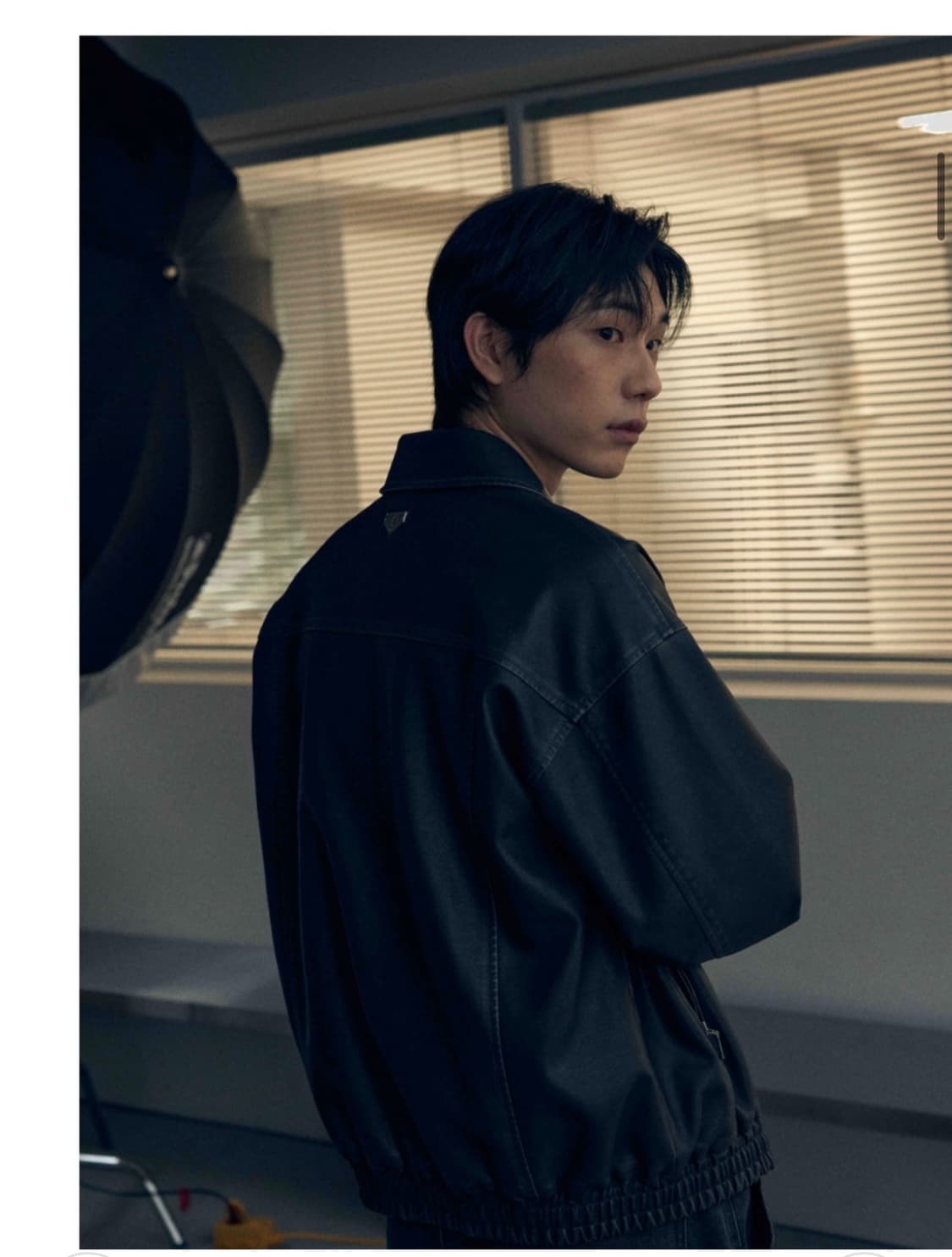 (새상품)(L) 레더리 워시드 레더 오버핏 블루종 자켓 판매 상품이미지5