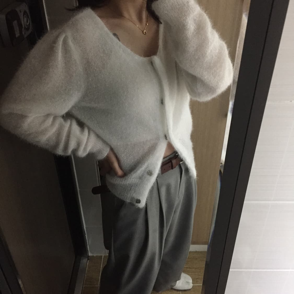 아모멘토 뉴 헤어리 가디건 상품이미지1