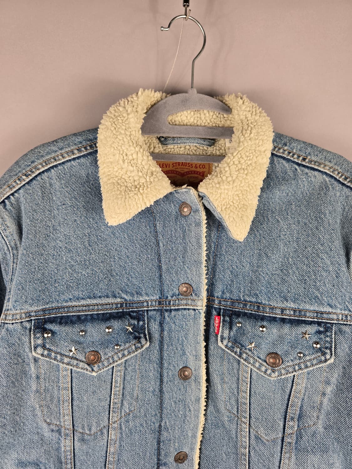 [무료배송]리바이스 S 여성 오버핏 양털 안감 데님 트러커 자켓 청자켓 상품이미지2