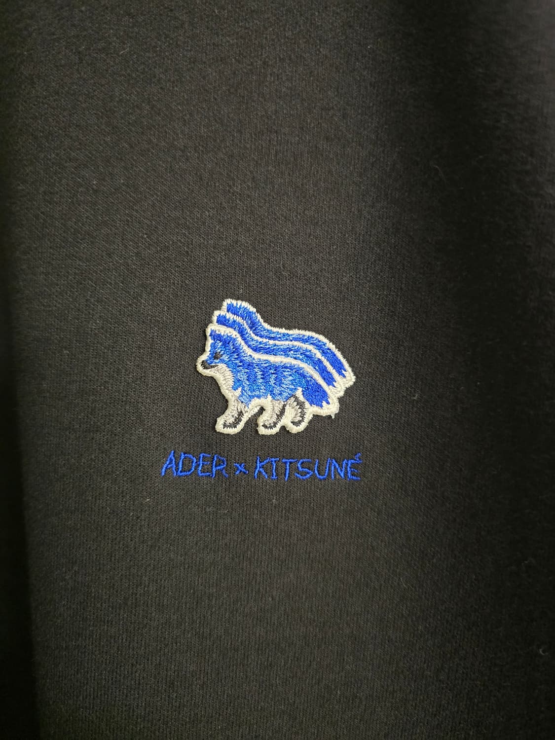아더에러 x 메종키츠네 트리플 폭스 스웻 맨투맨(2, 블랙) 상품이미지3