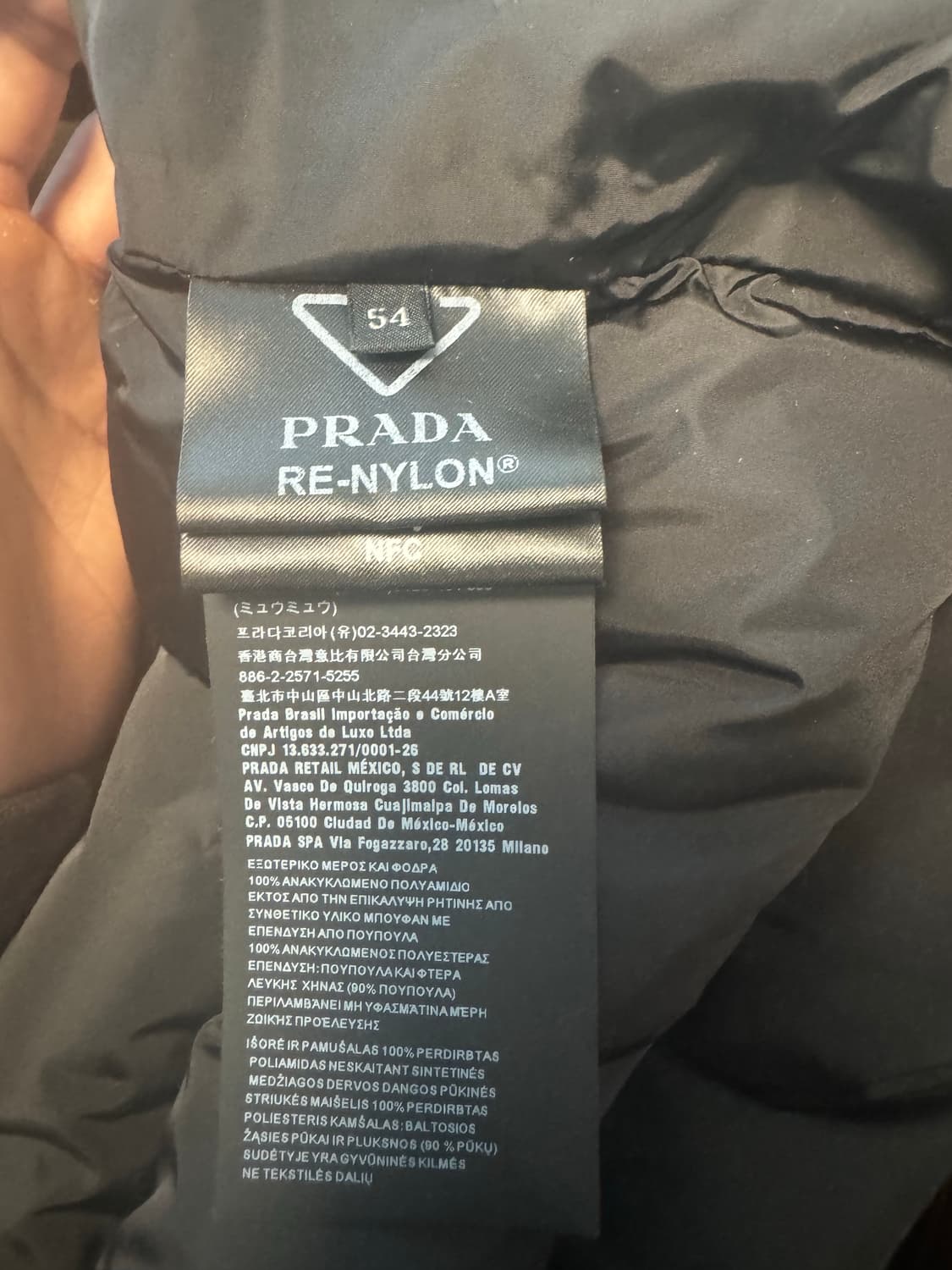 [54] 프라다 sgb112 패딩 블랙 상품이미지6