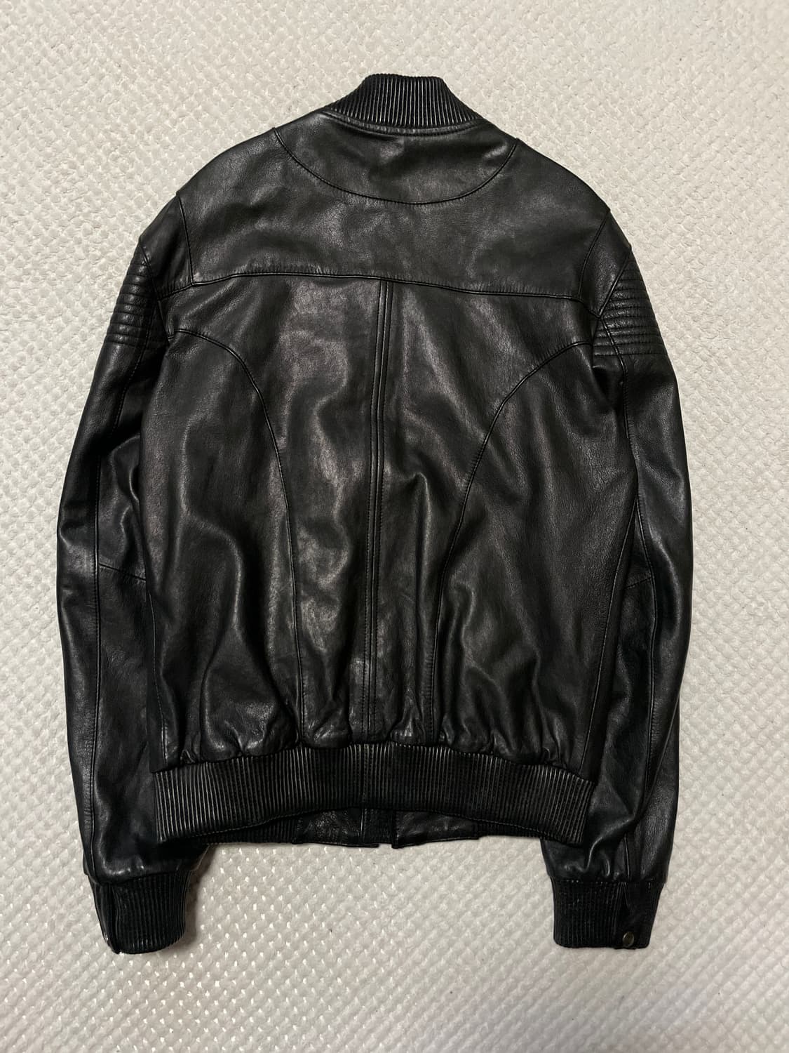 웨스턴 무드 이테리 램스킨 양가죽 절개 레더 자켓 상품이미지2