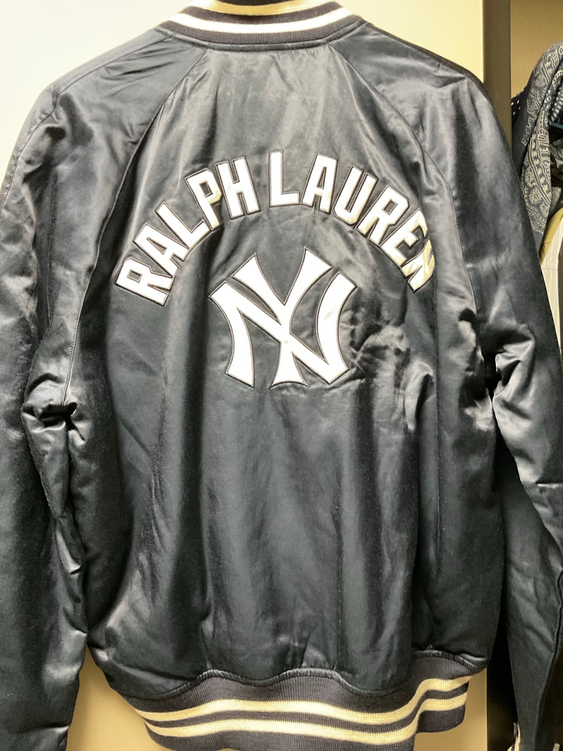 폴로 랄프로렌 MLB 뉴욕 양키스 새틴 바시티 자켓 네이비 M 상품이미지4