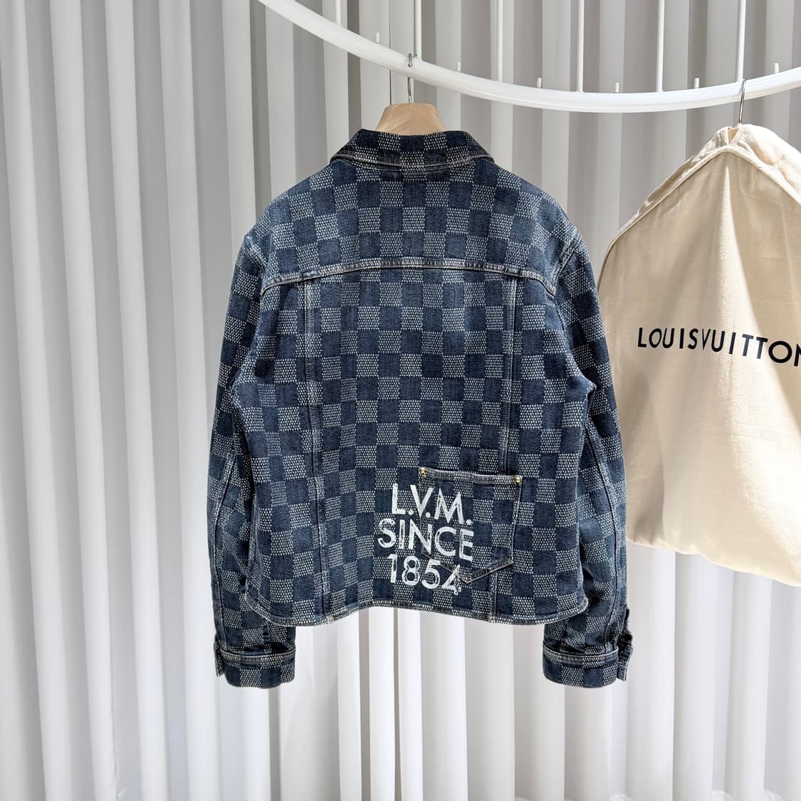 (S/50) / 26년도 신형 루이비통 다미에 데님 셔츠 자켓 상품이미지4