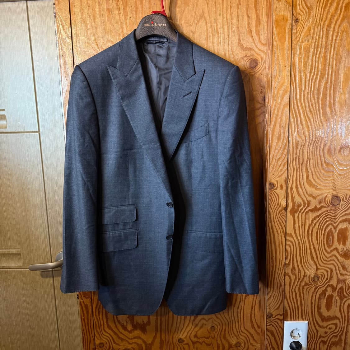 톰포드 스펜서(Fit S) 3피스 수트 판매 합니다 상품이미지4