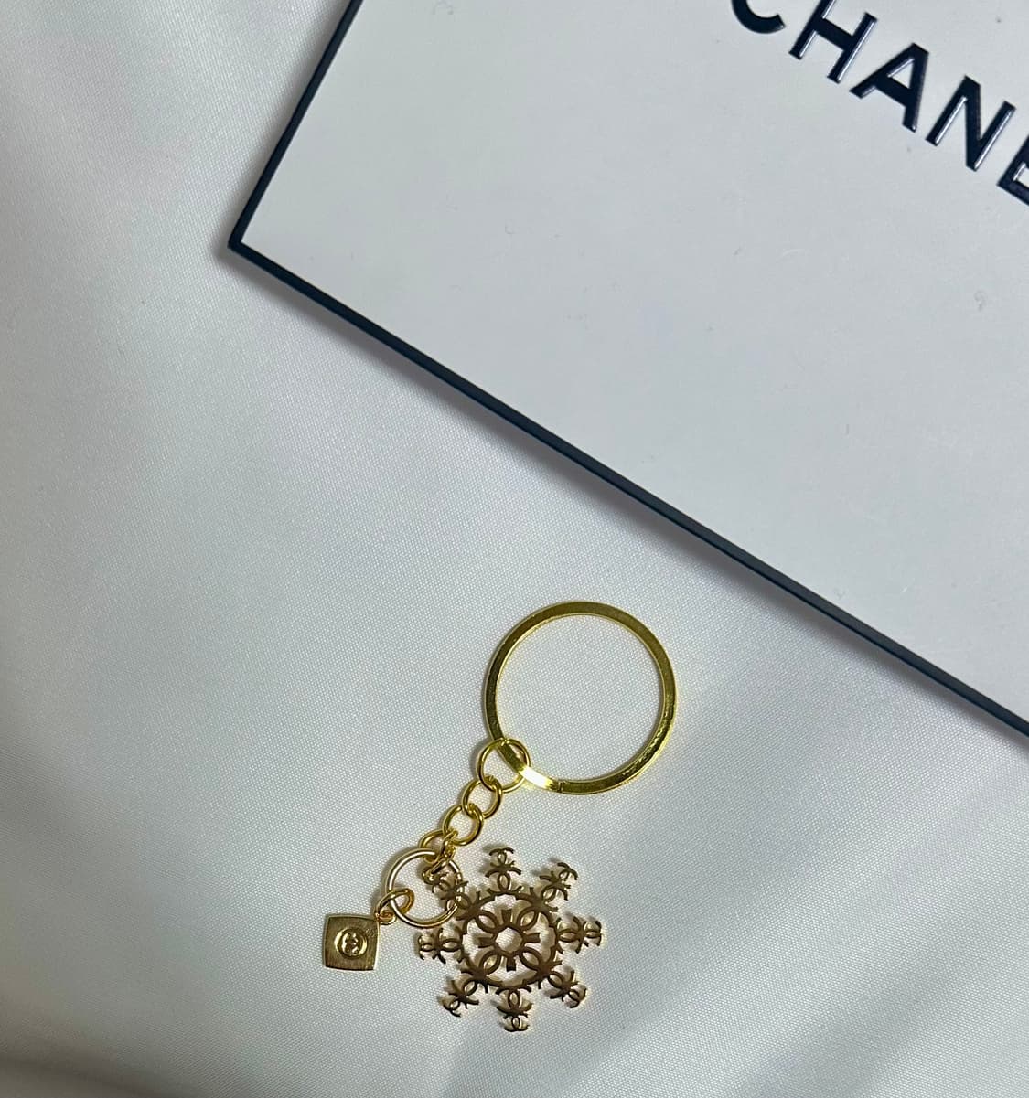 샤넬 뷰티 노벨티 키링 상품이미지2