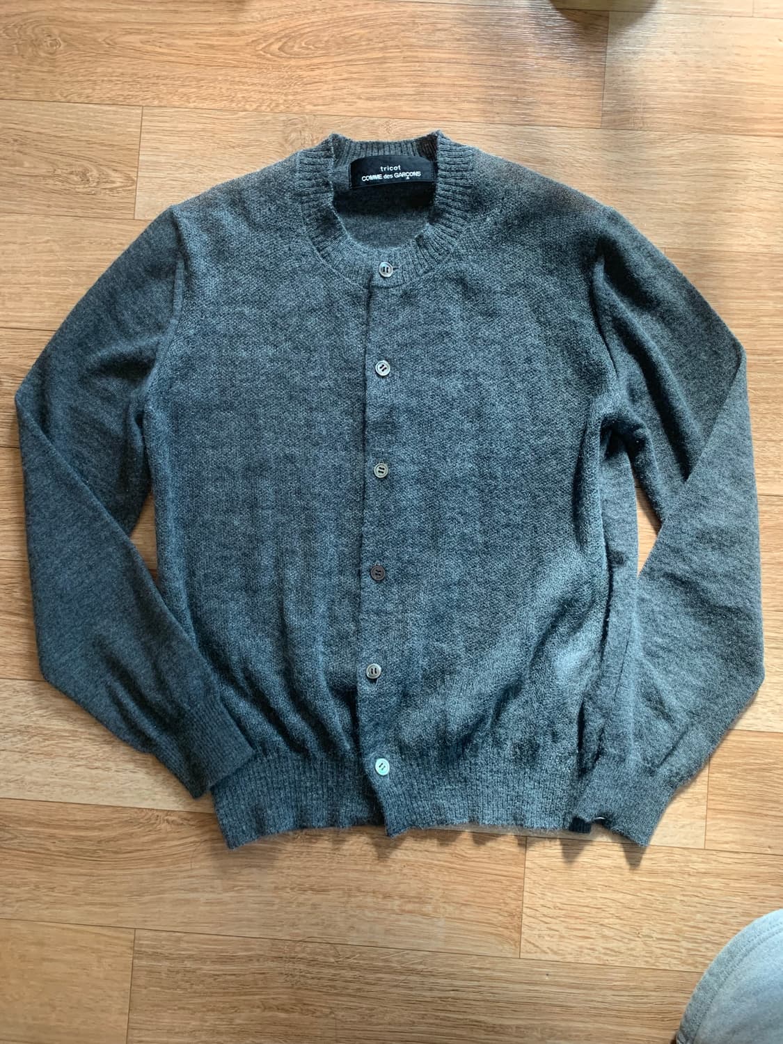 꼼데가르송 라운드넥 케시미어 모헤어 가디건 상품이미지1