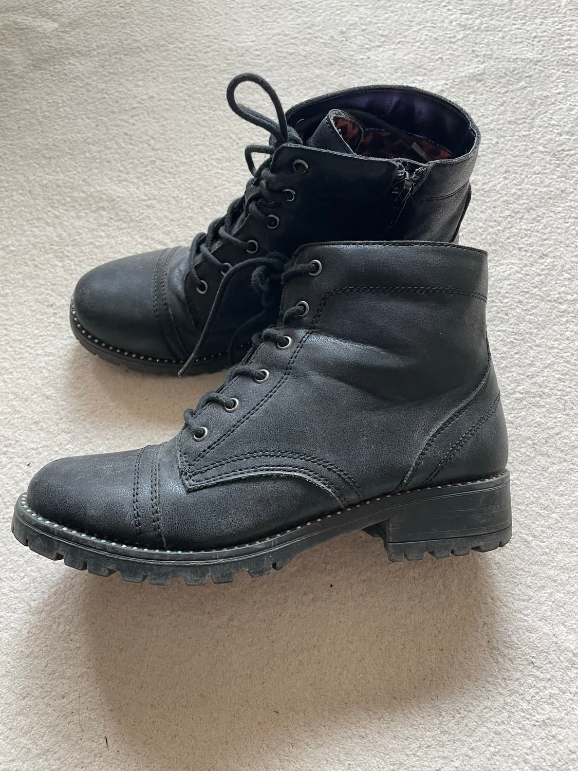 스터드 6홀 컴뱃 부츠 상품이미지2