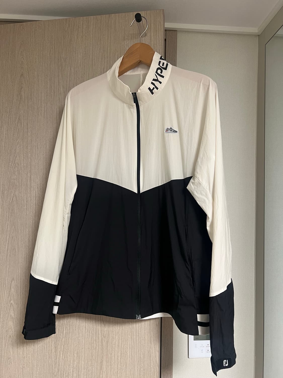 XXL) 풋조이 FJ HYPER 플렉스 바람막이 화이트/블랙 상품이미지1