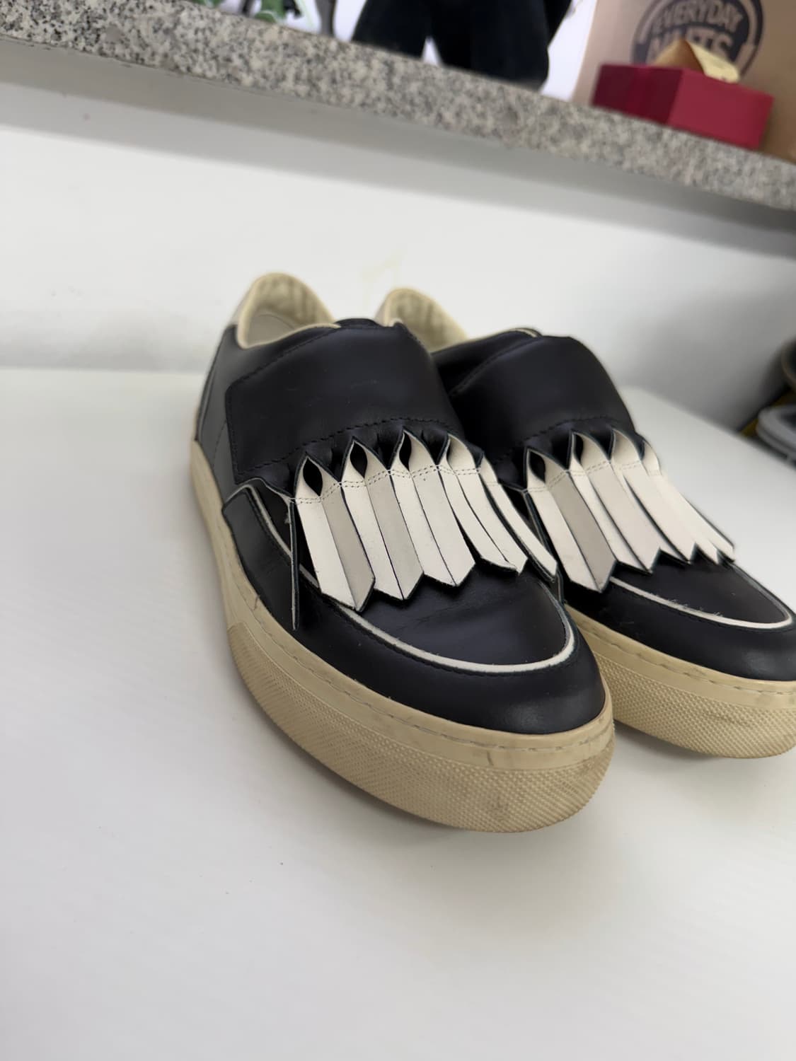 정품) TODS 토즈 여성 텅 장식 스니커즈 35.5 상품이미지3