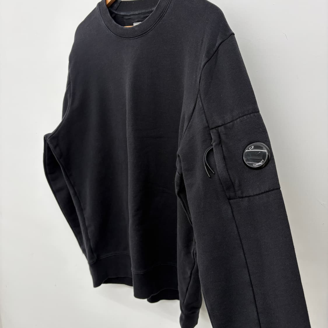 C.P.컴퍼니 블랙 맨투맨 남성 XXL 상품이미지2