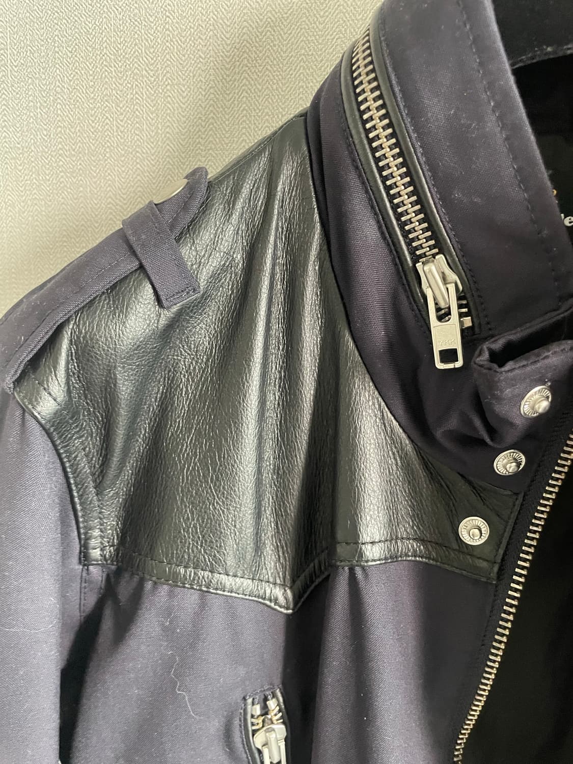 쿠플스 리얼가죽패치 야상 상품이미지3