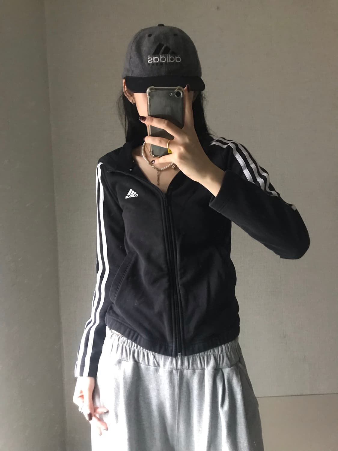 아디다스 블랙 슬림핏 후드집업 상품이미지1