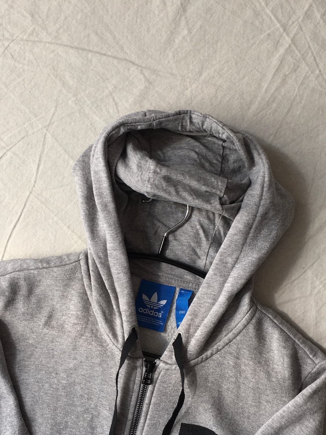 아디다스 백프린팅 후드집업 상품이미지4