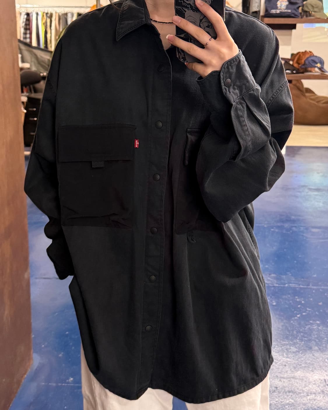 Levis 리바이스 오버핏 포켓 버튼셔츠 상품이미지1