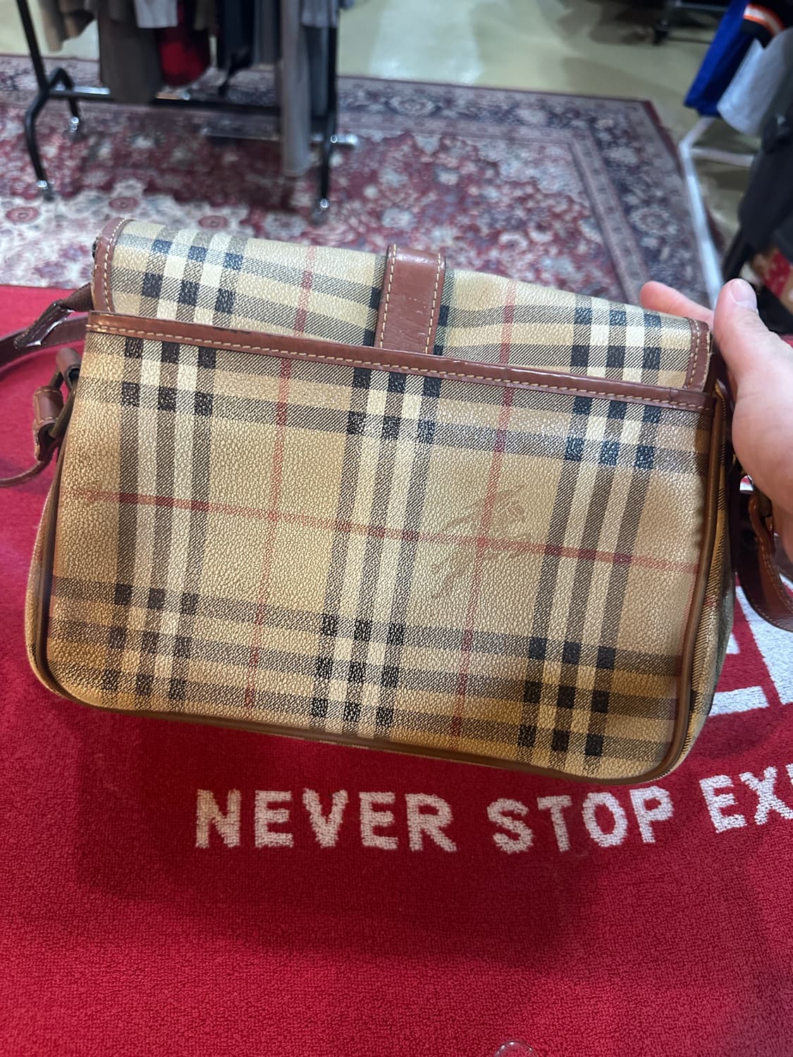 버버리 노바체크 크로스백 상품이미지5