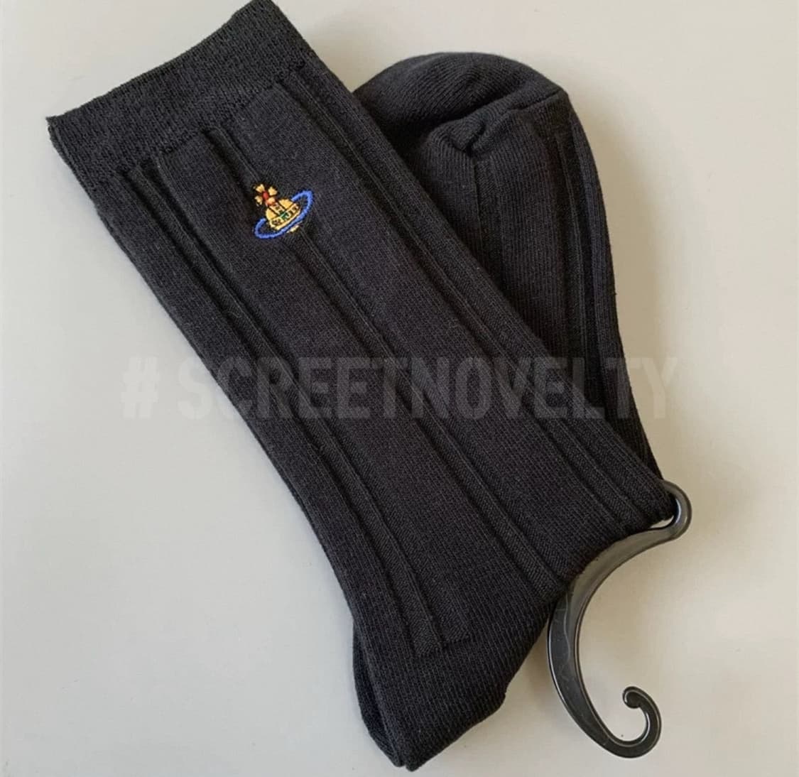 비비안 웨스트우드 원포인트 ORBㄹ 리브 크루 양말 상품이미지2